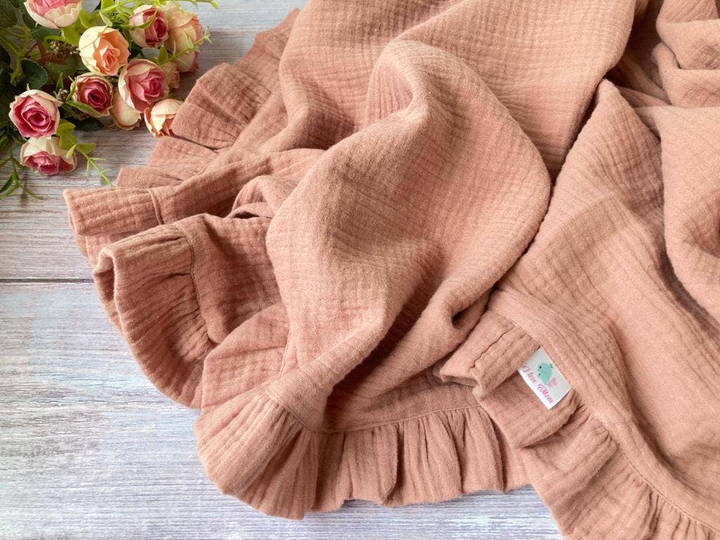 Bomullsmuslin babyfilt med volanger - gammelrosa