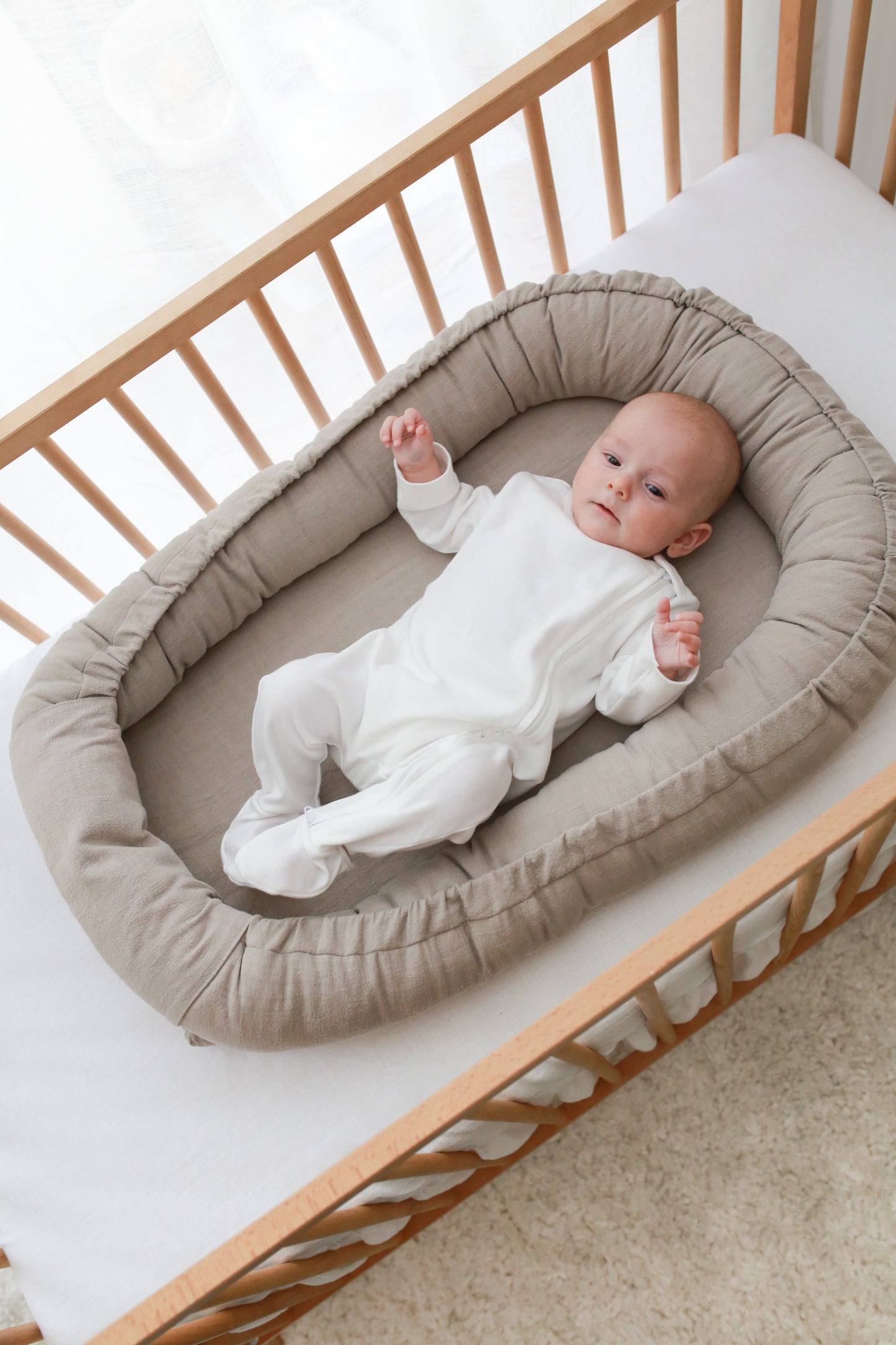 Babynest i tvättad bomull - beige